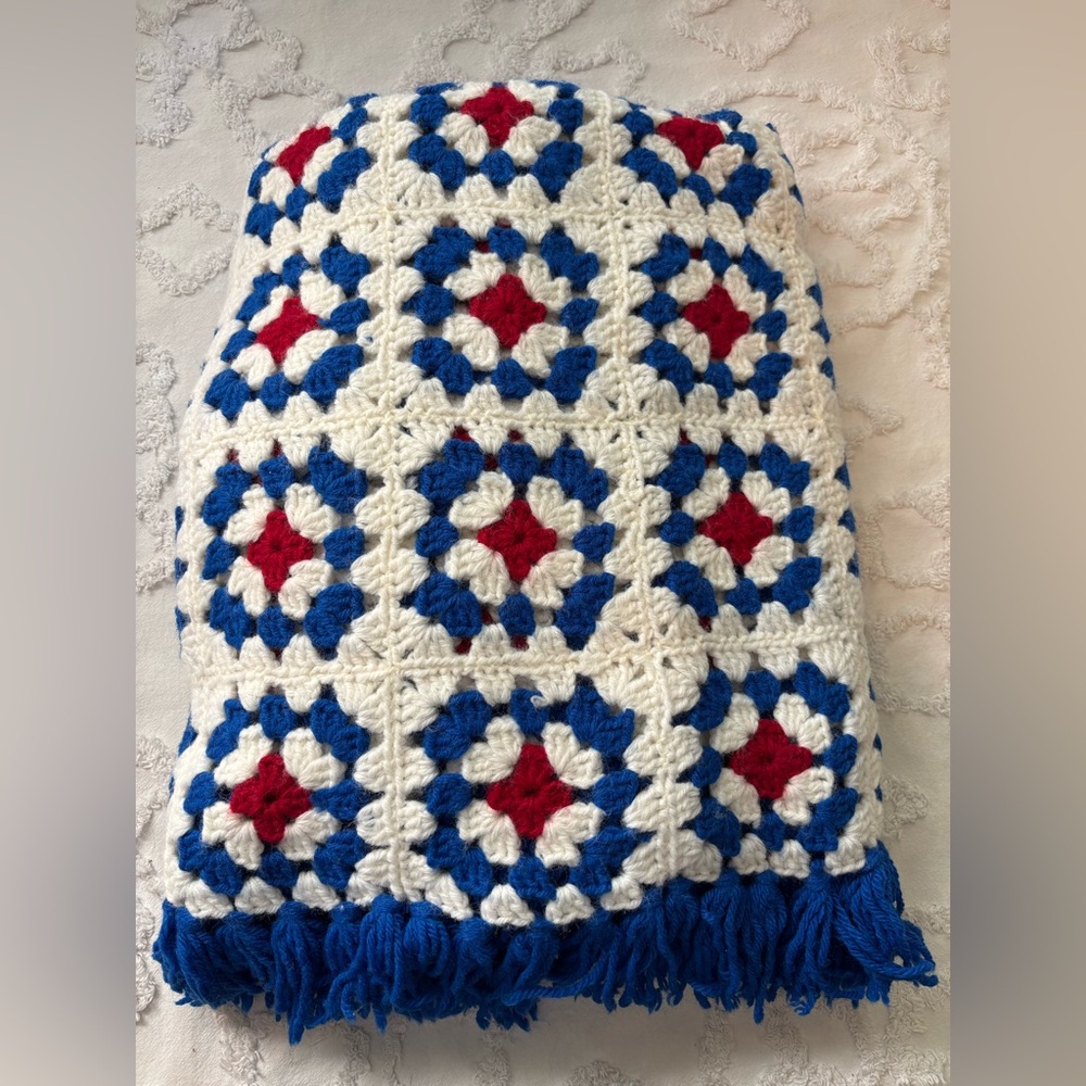 handmade vintage crochet granny square afghan